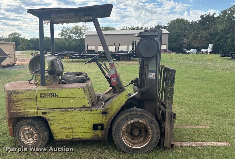 image for item GH9369 Clark C500 YS60 forklift