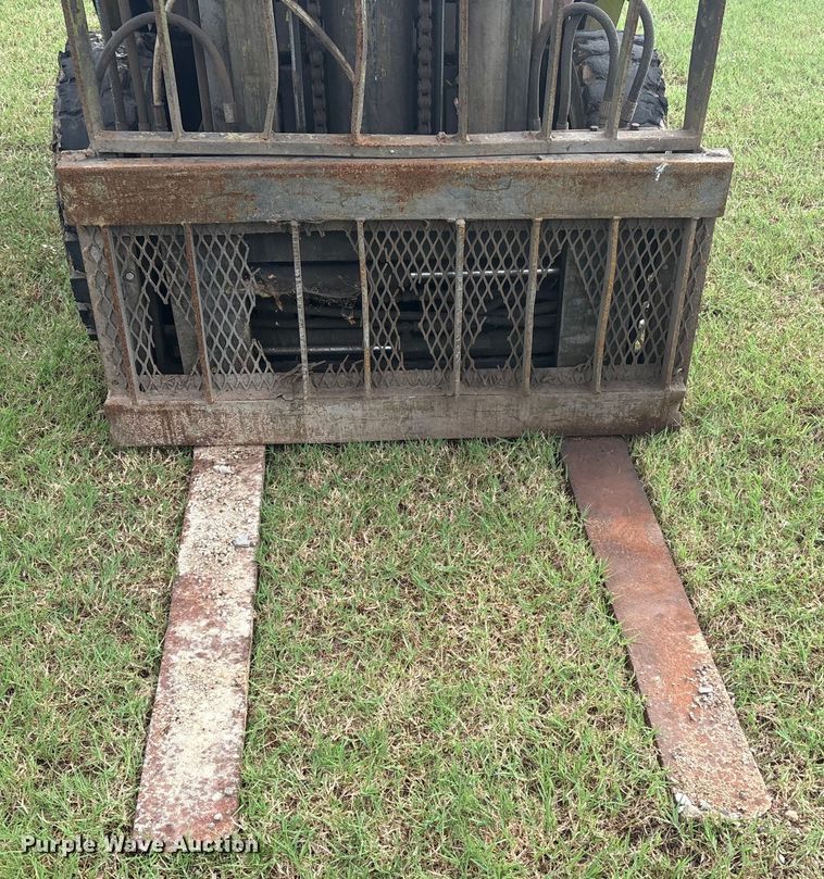 image for item GH9369 Clark C500 YS60 forklift