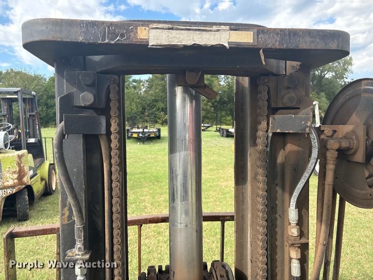 image for item GH9369 Clark C500 YS60 forklift