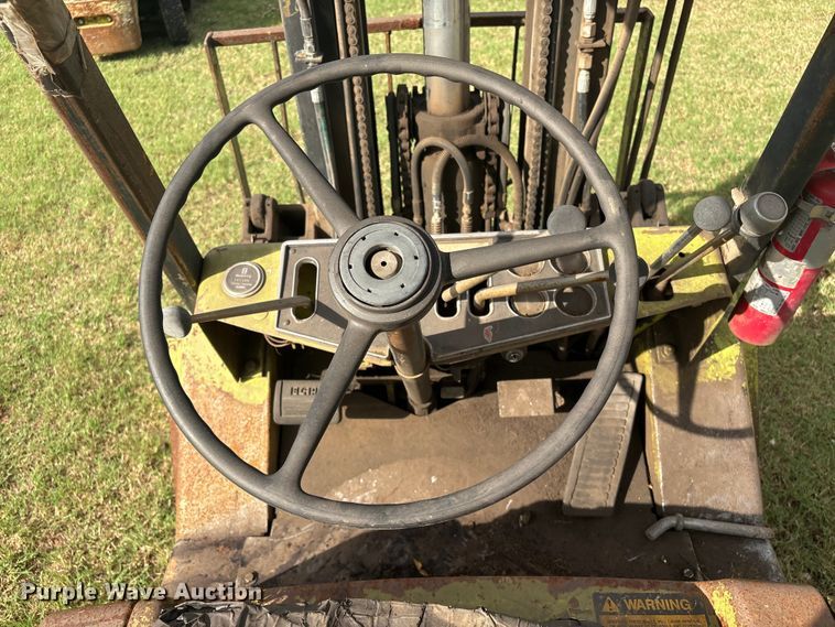 image for item GH9369 Clark C500 YS60 forklift