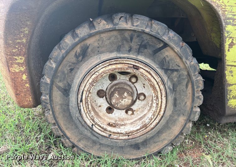 image for item GH9369 Clark C500 YS60 forklift