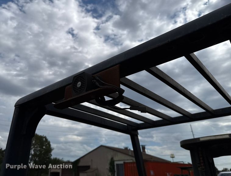 image for item GH9370 Clark CGP30 forklift