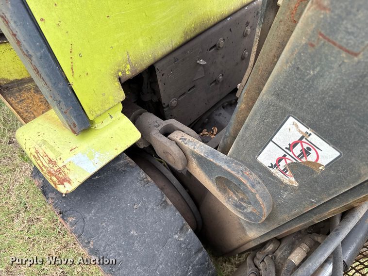 image for item GH9370 Clark CGP30 forklift