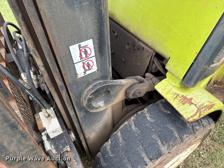 image for item GH9370 Clark CGP30 forklift