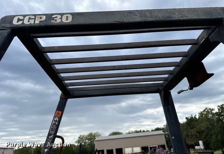 image for item GH9370 Clark CGP30 forklift