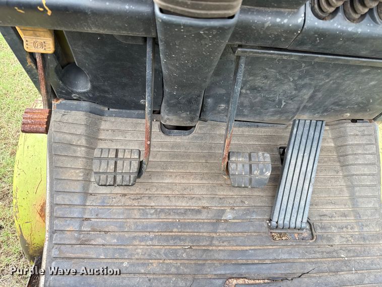 image for item GH9370 Clark CGP30 forklift