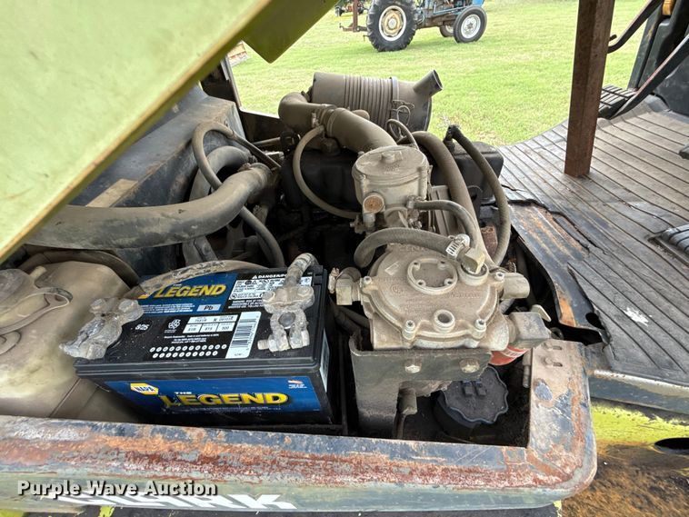 image for item GH9370 Clark CGP30 forklift