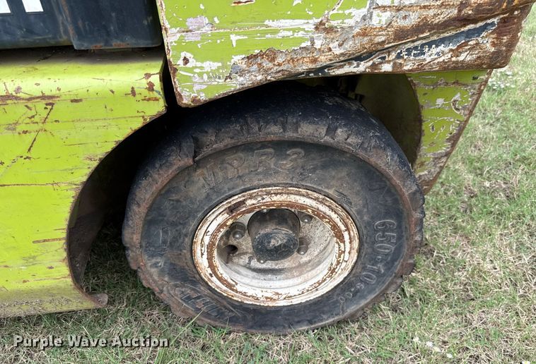 image for item GH9370 Clark CGP30 forklift