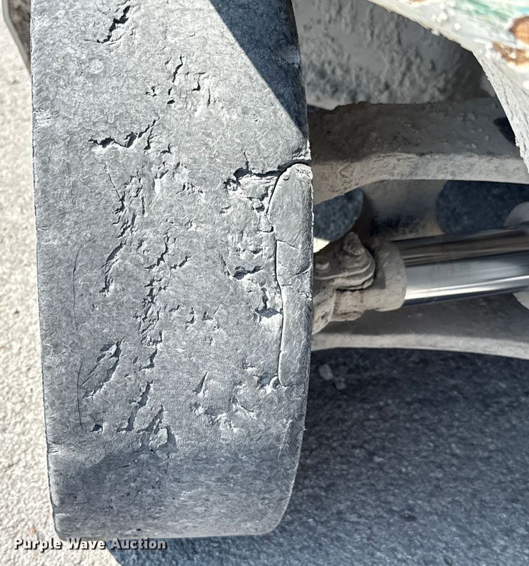 image for item GH9377 2016 UniCarriers PF50 forklift