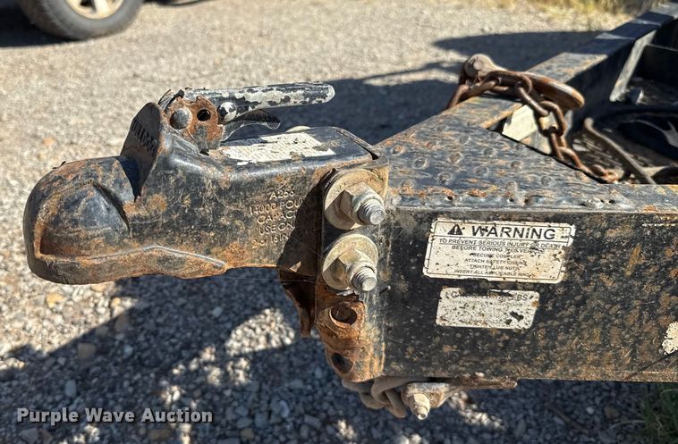 image for item GH9379 2012 PJ Trailers CC162 equipment trailer