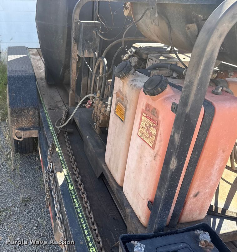 image for item GH9379 2012 PJ Trailers CC162 equipment trailer