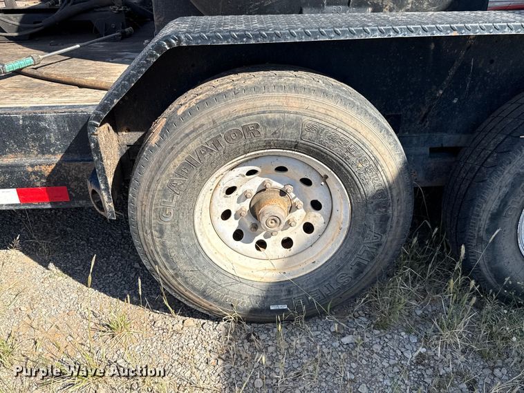 image for item GH9379 2012 PJ Trailers CC162 equipment trailer