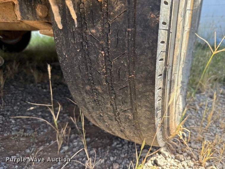 image for item GH9379 2012 PJ Trailers CC162 equipment trailer