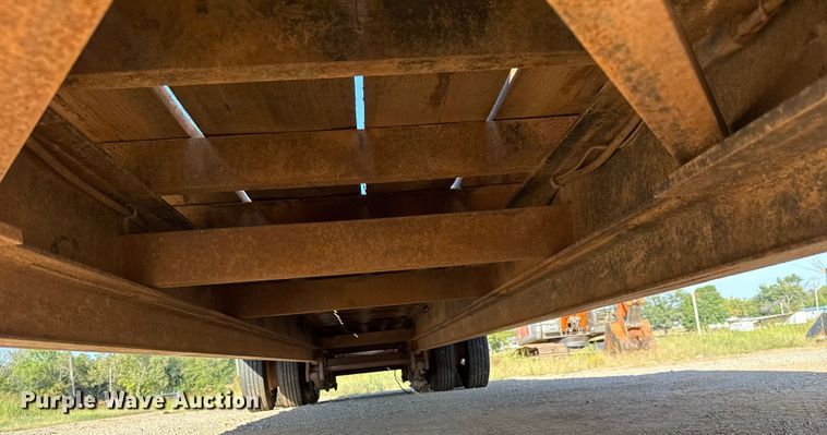 image for item GH9383 2013 Belshe FB30 equipment trailer