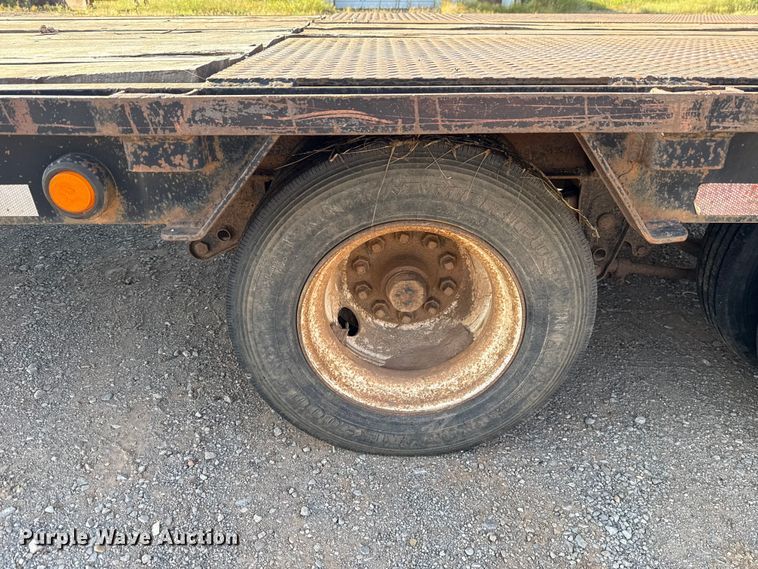 image for item GH9383 2013 Belshe FB30 equipment trailer