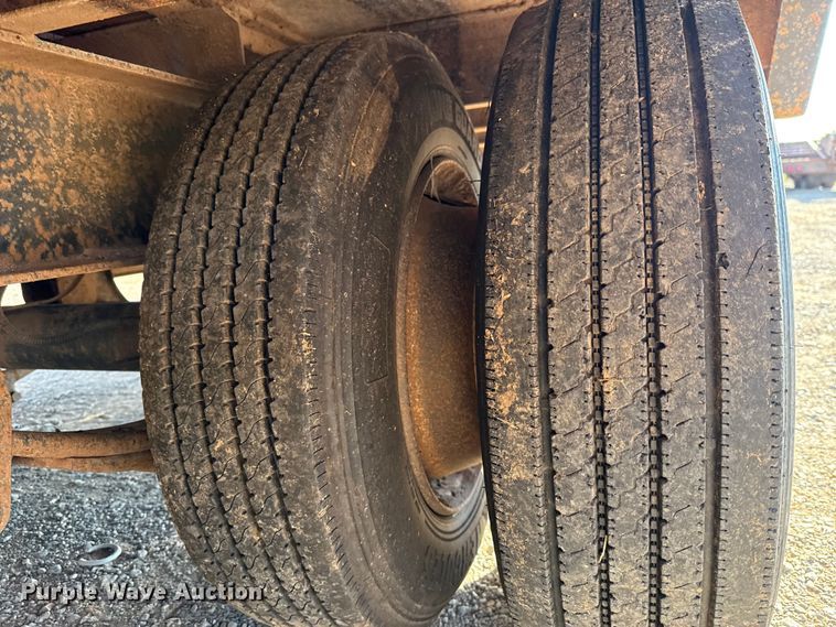 image for item GH9383 2013 Belshe FB30 equipment trailer