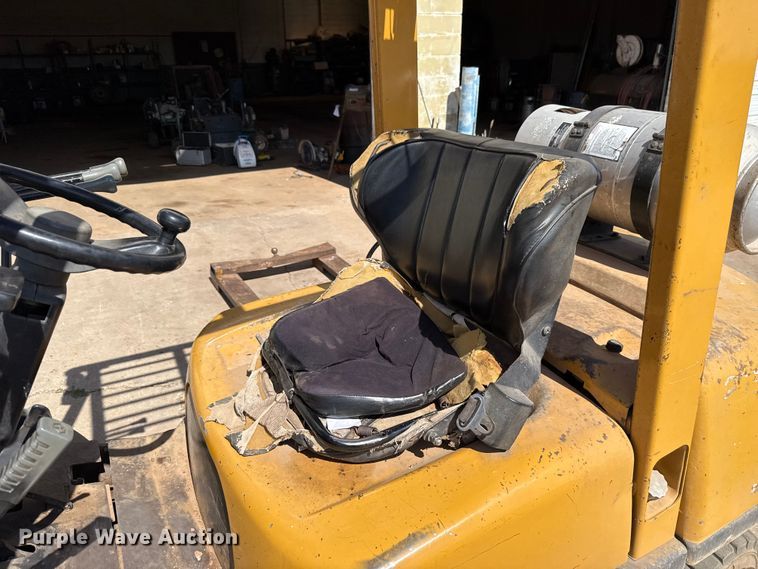 image for item GH9386 TCM FG30N5T forklift