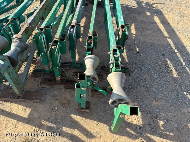 image for item GH9390 McElroy PolyHorse pipe-handling system