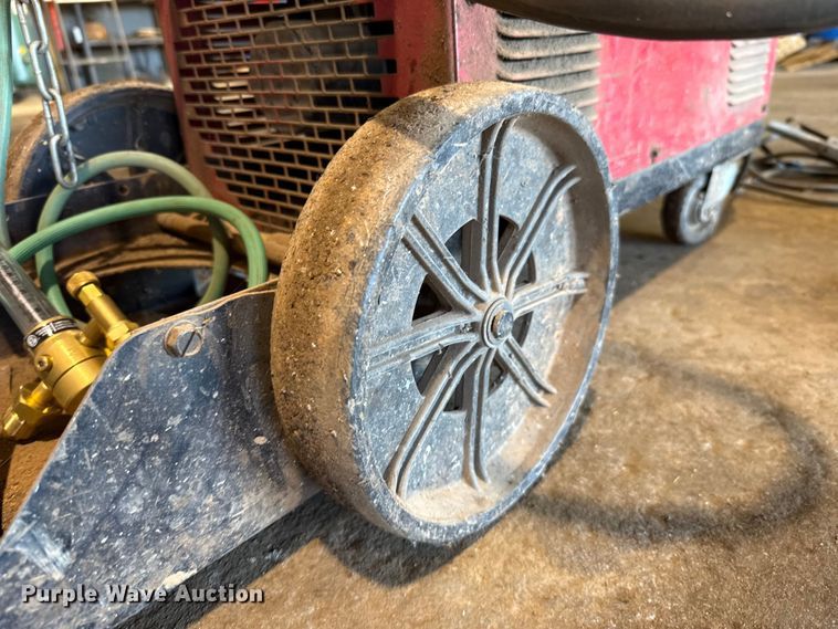 image for item GH9391 Lincoln Power Mig 350MP welder