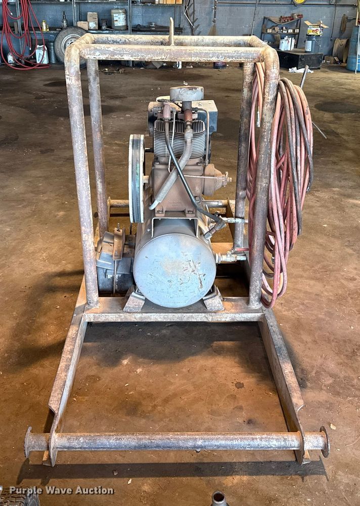 image for item GH9392 Gardner Denver Caersa R Series air compressor