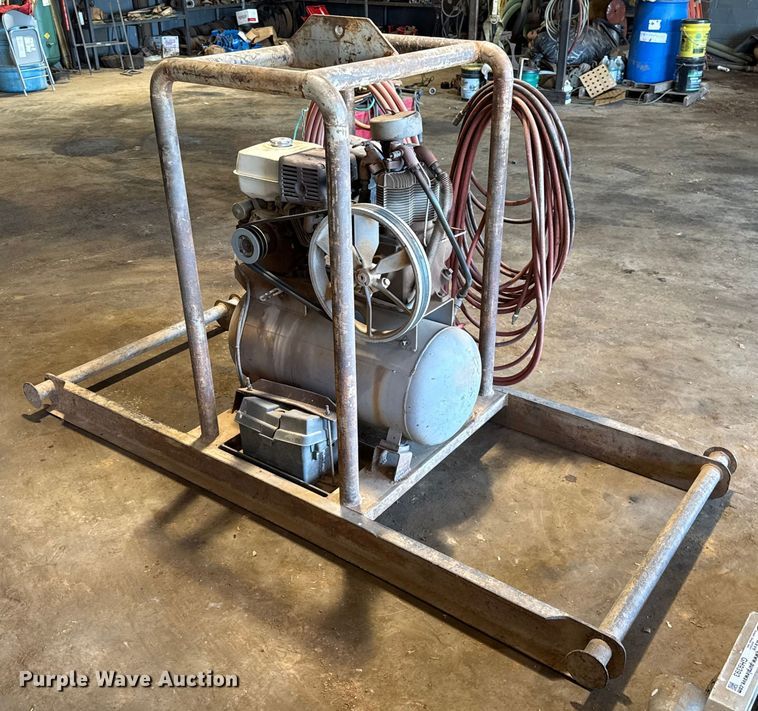 image for item GH9392 Gardner Denver Caersa R Series air compressor