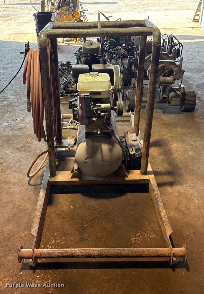 image for item GH9392 Gardner Denver Caersa R Series air compressor