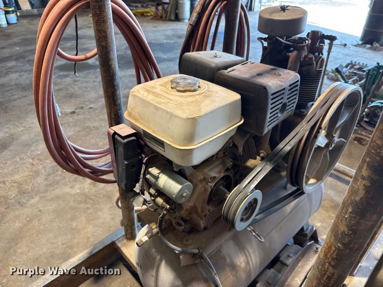 image for item GH9392 Gardner Denver Caersa R Series air compressor