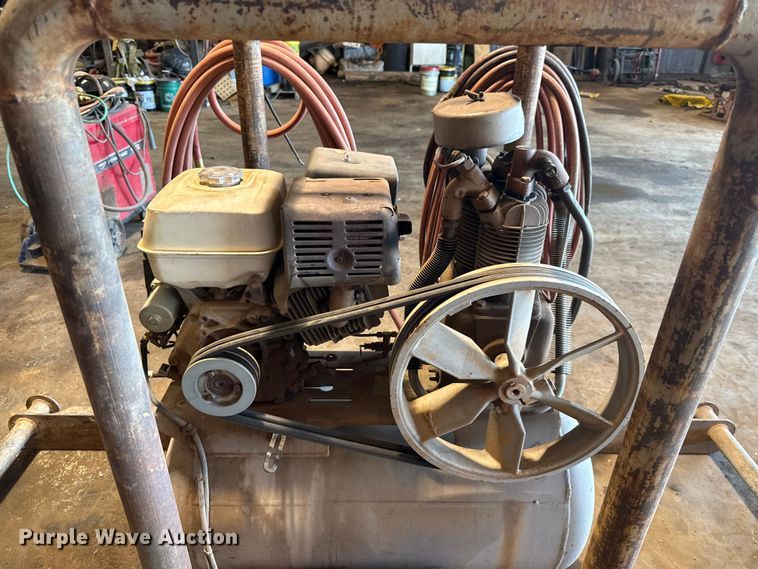 image for item GH9392 Gardner Denver Caersa R Series air compressor