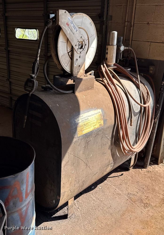 image for item GH9395 Wendland oil tank