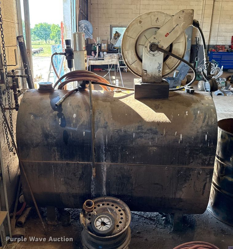 image for item GH9395 Wendland oil tank