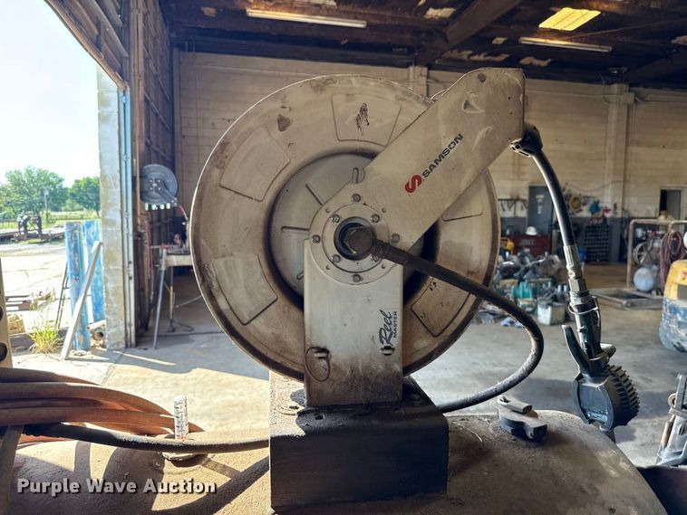 image for item GH9395 Wendland oil tank