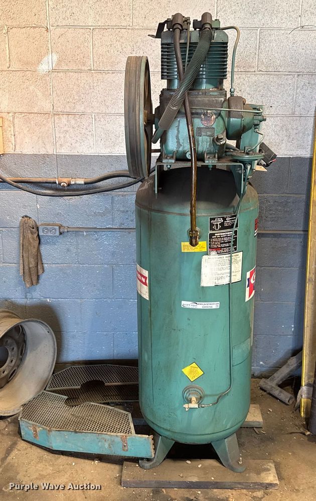 image for item GH9396 Champion VR5-6 air compressor