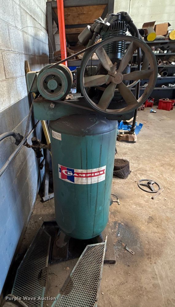 image for item GH9396 Champion VR5-6 air compressor