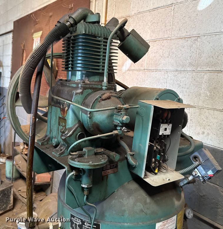 image for item GH9396 Champion VR5-6 air compressor