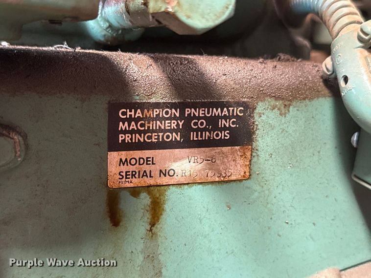image for item GH9396 Champion VR5-6 air compressor