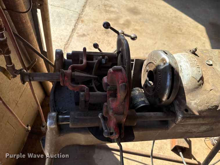 image for item GH9397 Rigid 802 pipe threader