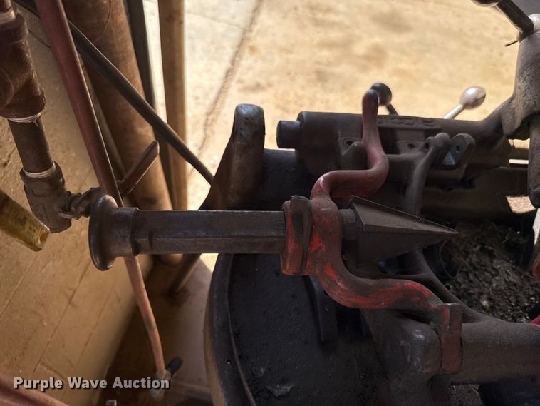 image for item GH9397 Rigid 802 pipe threader