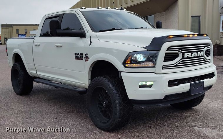 image for item IP9662 2018 RAM 2500 Laramie Crew Cab pickup truck