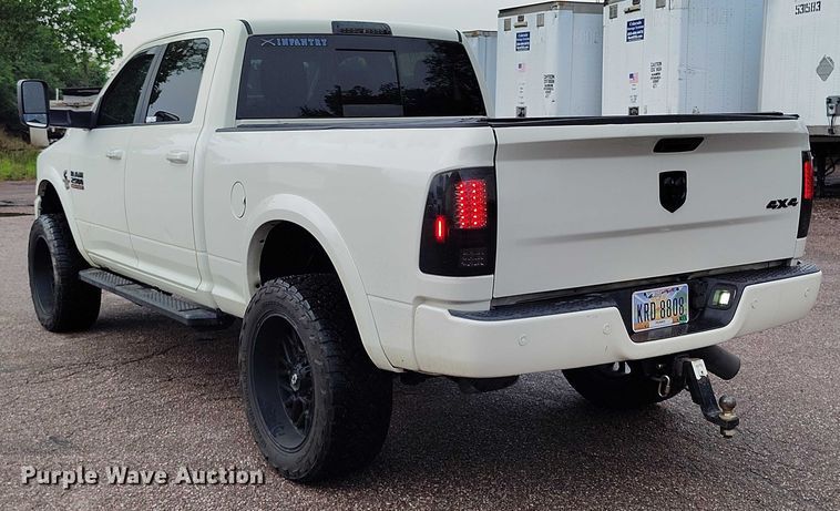 image for item IP9662 2018 RAM 2500 Laramie Crew Cab pickup truck