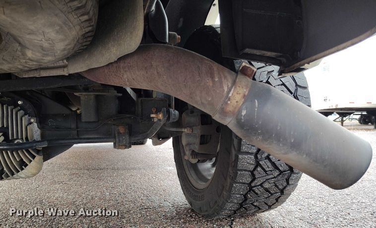 image for item IP9662 2018 RAM 2500 Laramie Crew Cab pickup truck