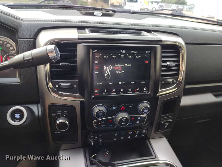 image for item IP9662 2018 RAM 2500 Laramie Crew Cab pickup truck