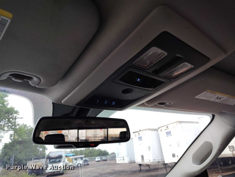 image for item IP9662 2018 RAM 2500 Laramie Crew Cab pickup truck