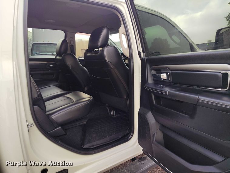 image for item IP9662 2018 RAM 2500 Laramie Crew Cab pickup truck