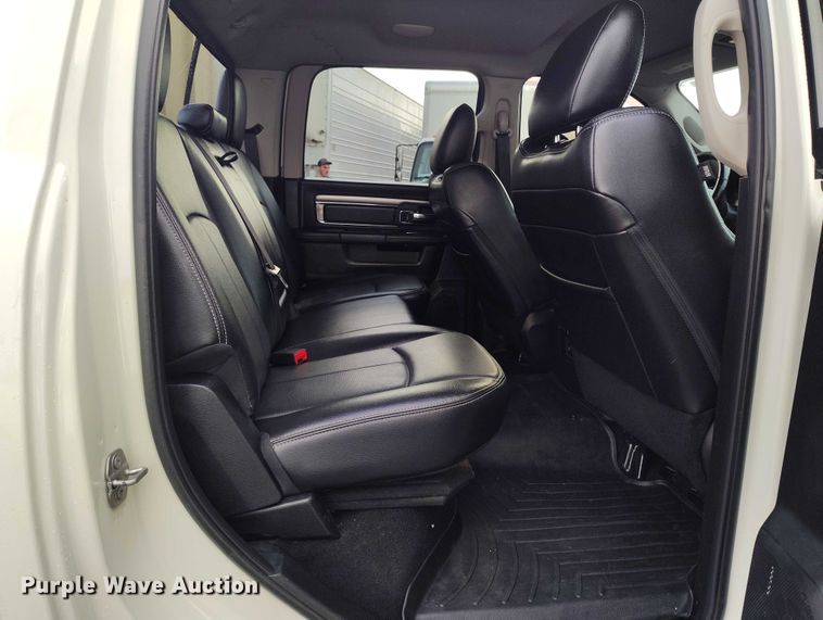 image for item IP9662 2018 RAM 2500 Laramie Crew Cab pickup truck