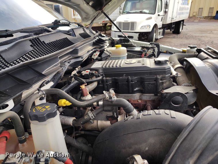 image for item IP9662 2018 RAM 2500 Laramie Crew Cab pickup truck