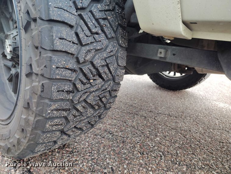 image for item IP9662 2018 RAM 2500 Laramie Crew Cab pickup truck