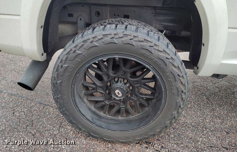 image for item IP9662 2018 RAM 2500 Laramie Crew Cab pickup truck