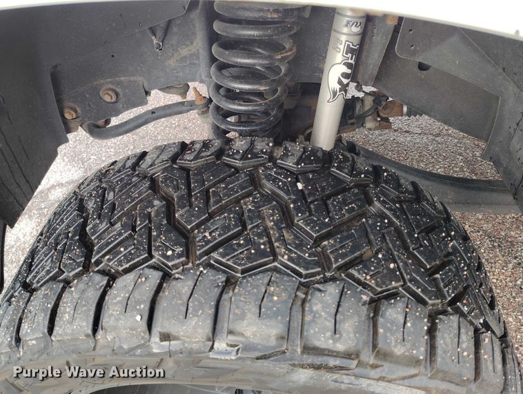 image for item IP9662 2018 RAM 2500 Laramie Crew Cab pickup truck