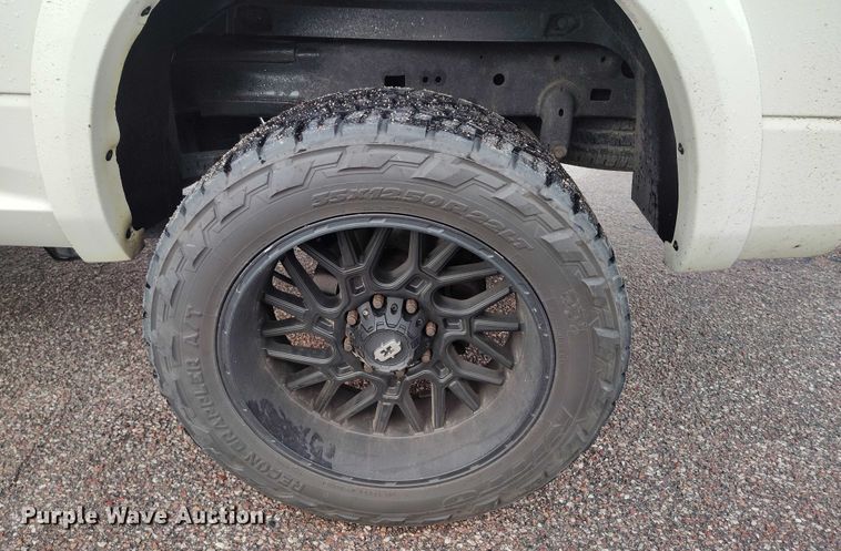 image for item IP9662 2018 RAM 2500 Laramie Crew Cab pickup truck