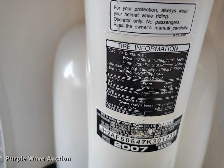 image for item IP9708 2007 Honda Metropolitan scooter